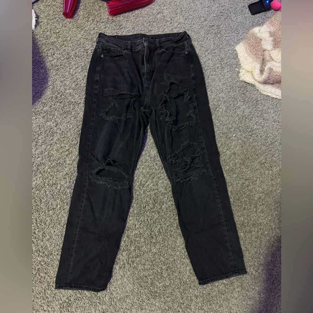 American Eagle Outfitters Black Distressed Mom Jeans